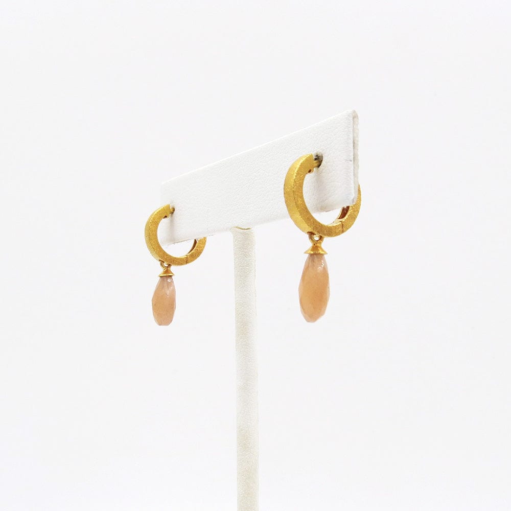 
                      
                        EAR-GPL Faceted Peach Moonstone Huggie Hoop Earrings
                      
                    