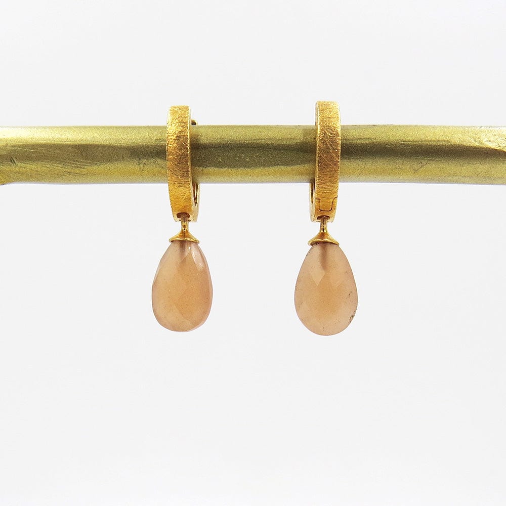 
                      
                        EAR-GPL Faceted Peach Moonstone Huggie Hoop Earrings
                      
                    