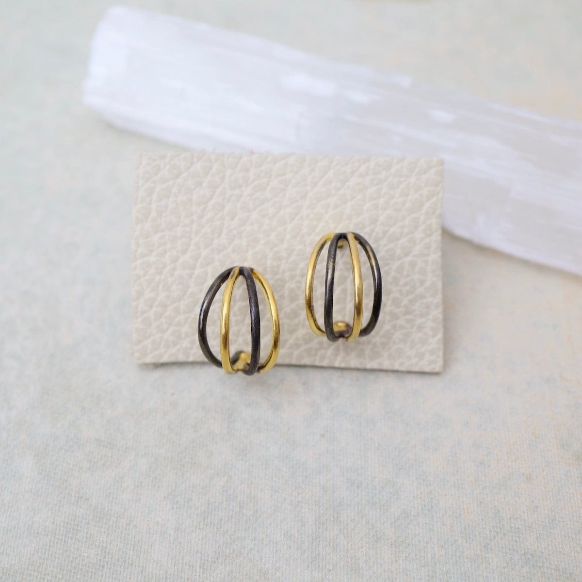 EAR-GPL Four Rounded Gold & Black Rhodium Lines Hoops