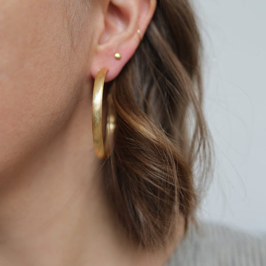 EAR-GPL Georgina Concave Hoop Earrings