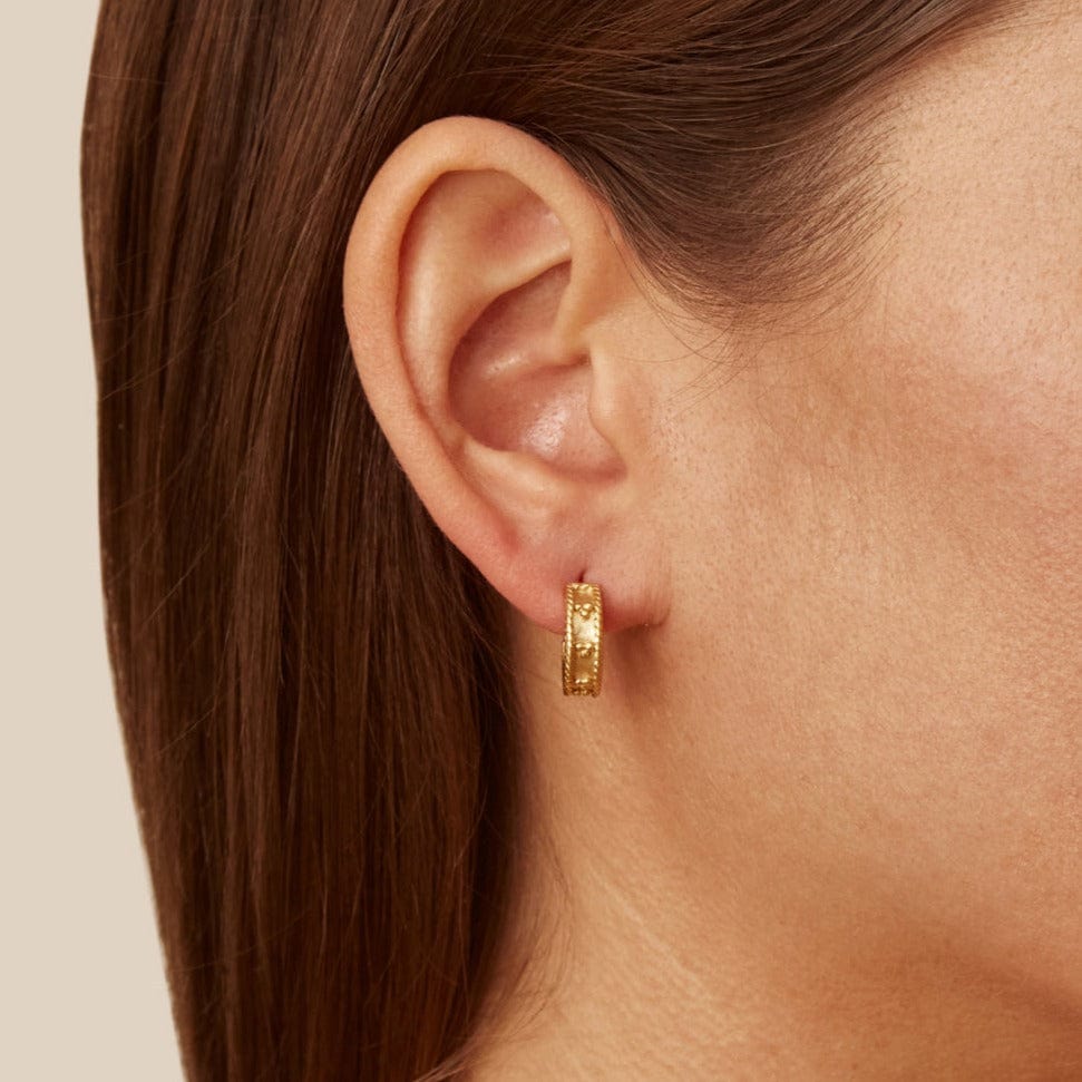 
                      
                        EAR-GPL Gold Cressida Huggie Hoop Earrings
                      
                    