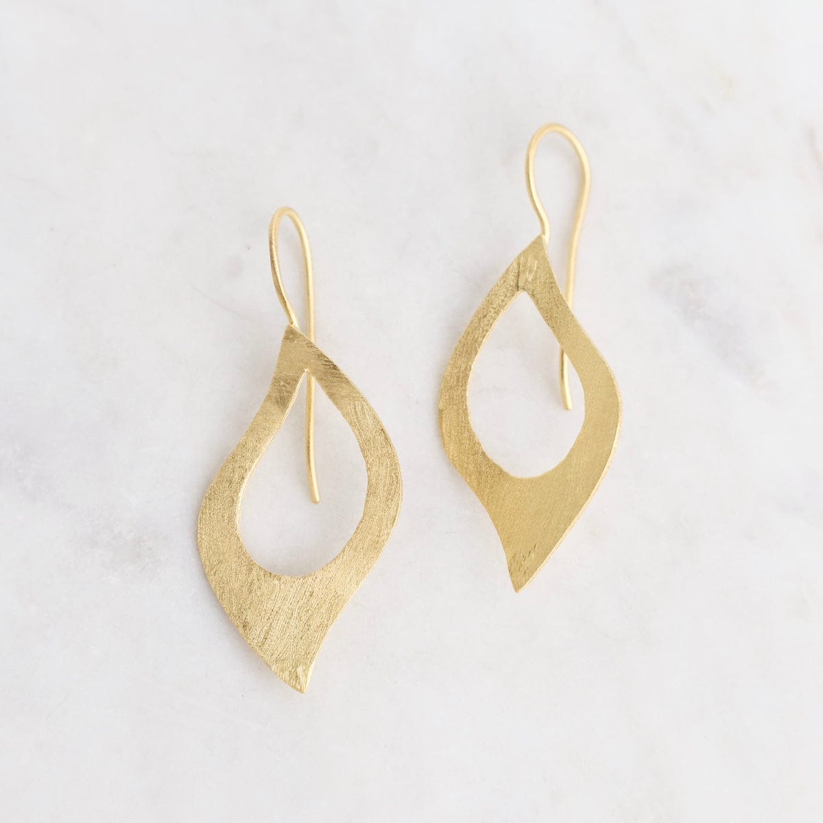 EAR-GPL Gold Curved Open Teardrop Earrings