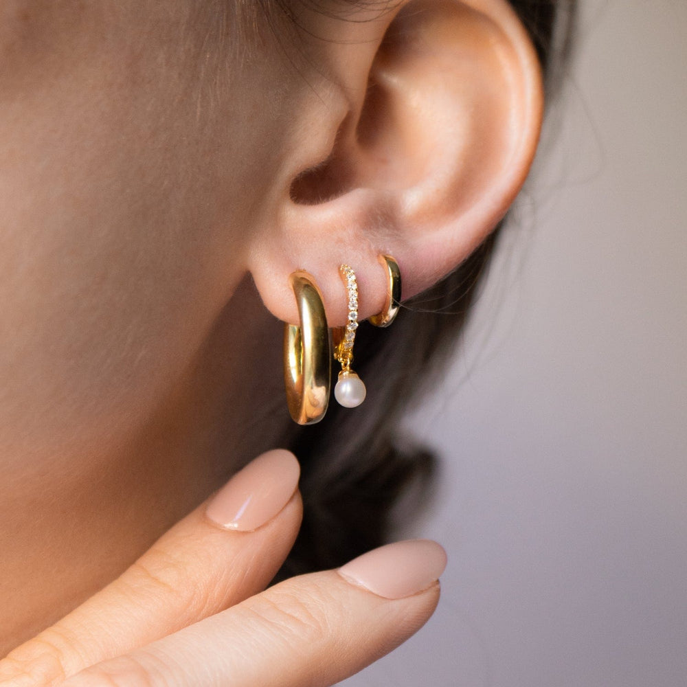 
                  
                    EAR-GPL Gold Elsie Hoops
                  
                