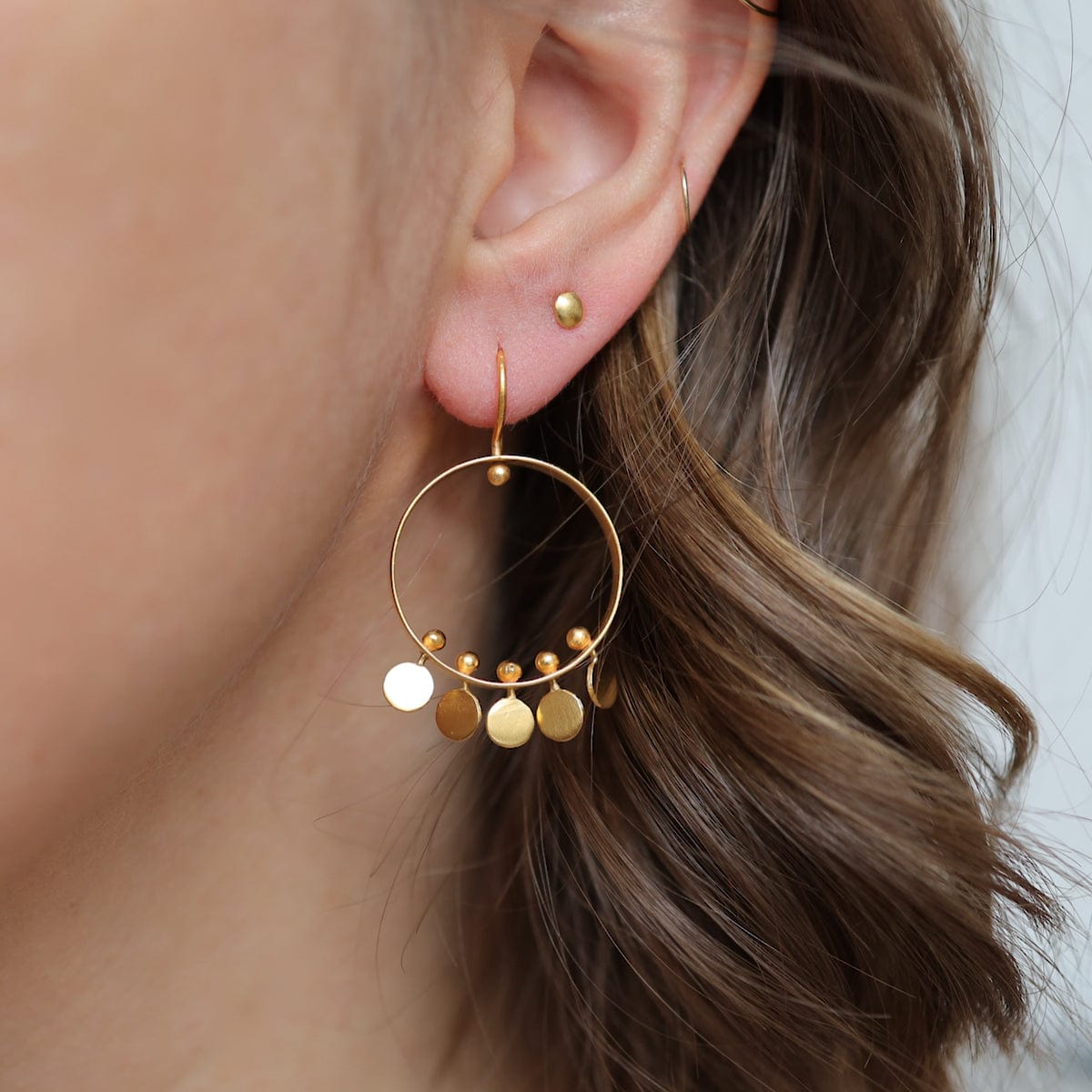 EAR-GPL Gold Plated Circle Mobile With Spinning Disc Drop Earrings
