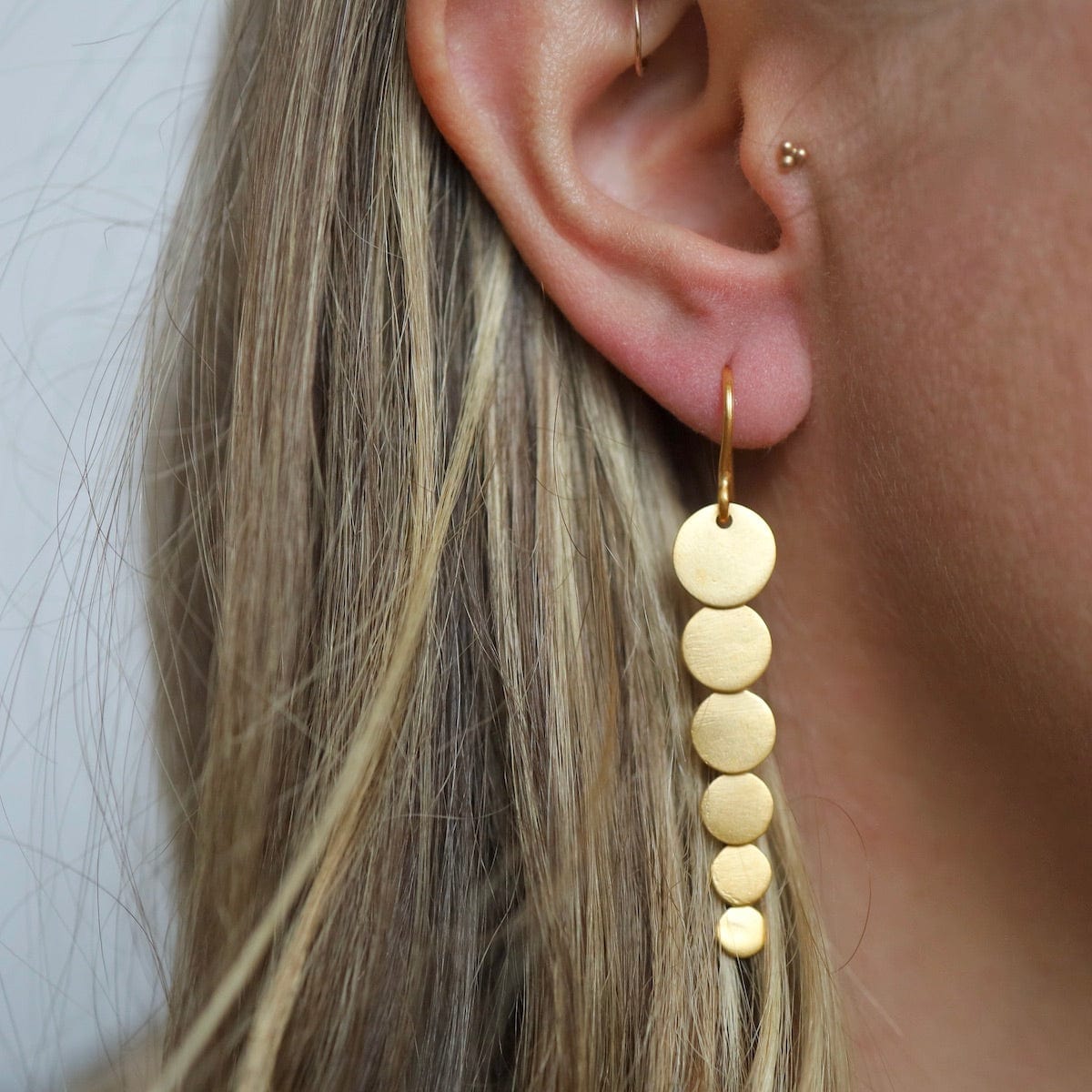 EAR-GPL Gold Plated Disc Cascade Earring