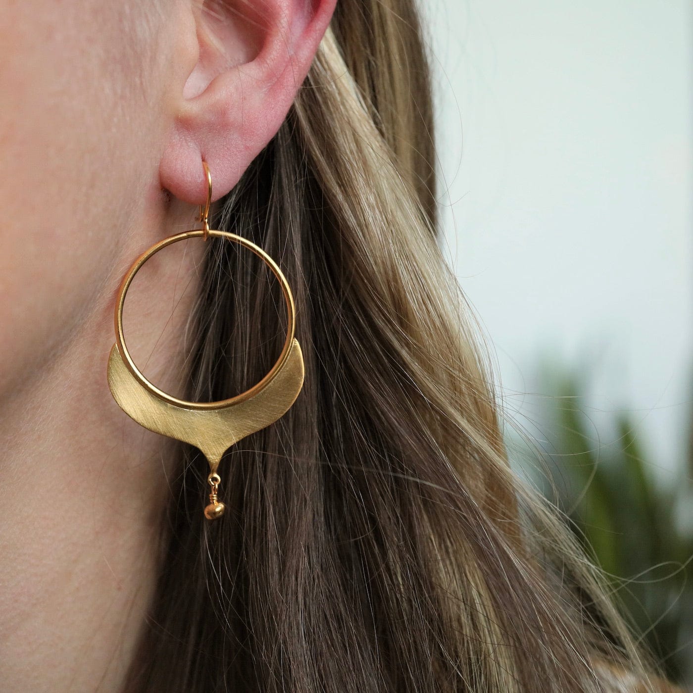 Gold Diamond Style Large Pearl Drop Hoop Earrings | Lily & Roo | Wolf &  Badger