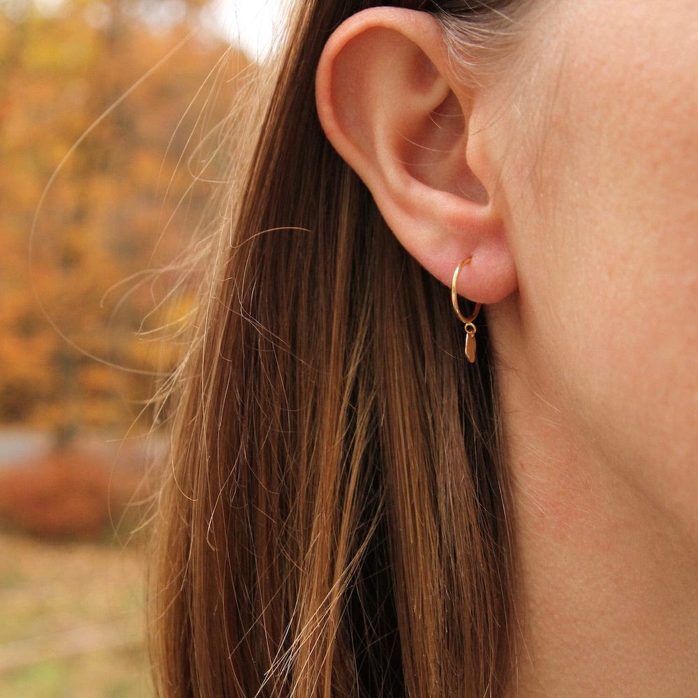 
                      
                        EAR-GPL Gold Ripple Small Hoop Earrings
                      
                    