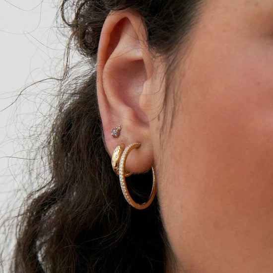 EAR-GPL Gold Starry Kyoto Opal Huggie Hoop Earrings