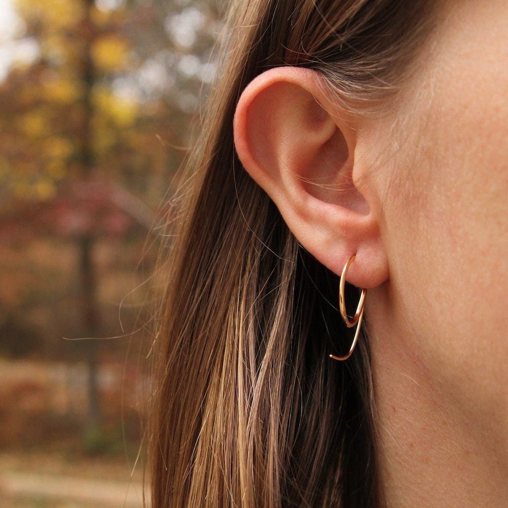 
                      
                        EAR-GPL Gold Twist Through Earrings
                      
                    