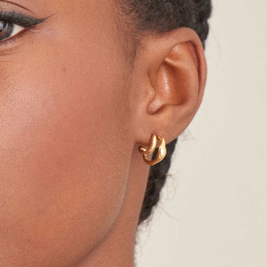 
                      
                        EAR-GPL Gold Wave Double Hoop Stud Earrings
                      
                    