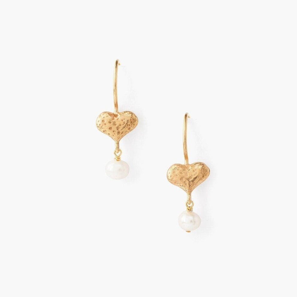 EAR-GPL Golden Heart & White Pearl Earring