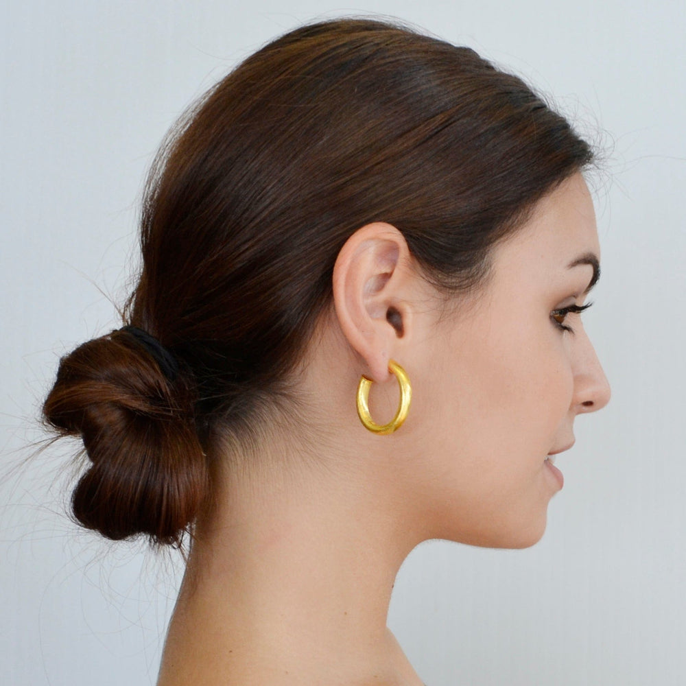 EAR-GPL Grasse Oval Tube Hoop Earrings