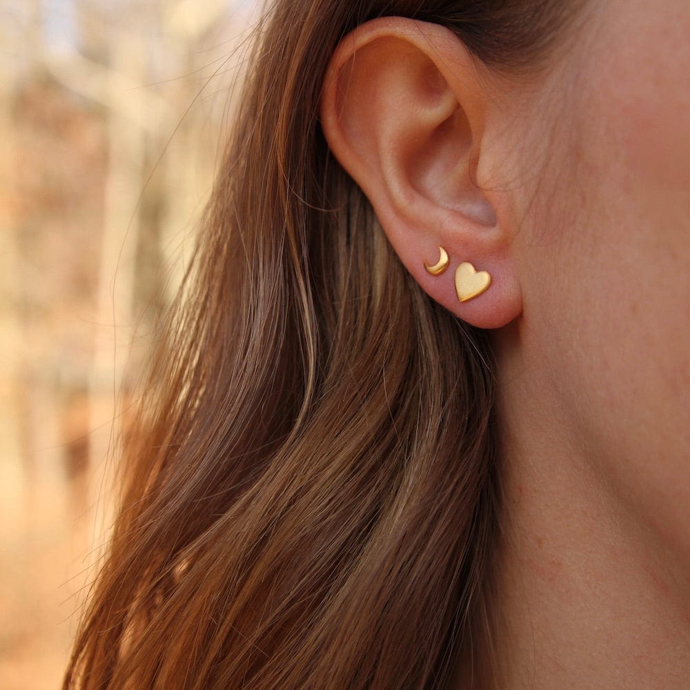 
                      
                        EAR-GPL Heart Post - Gold Plate
                      
                    