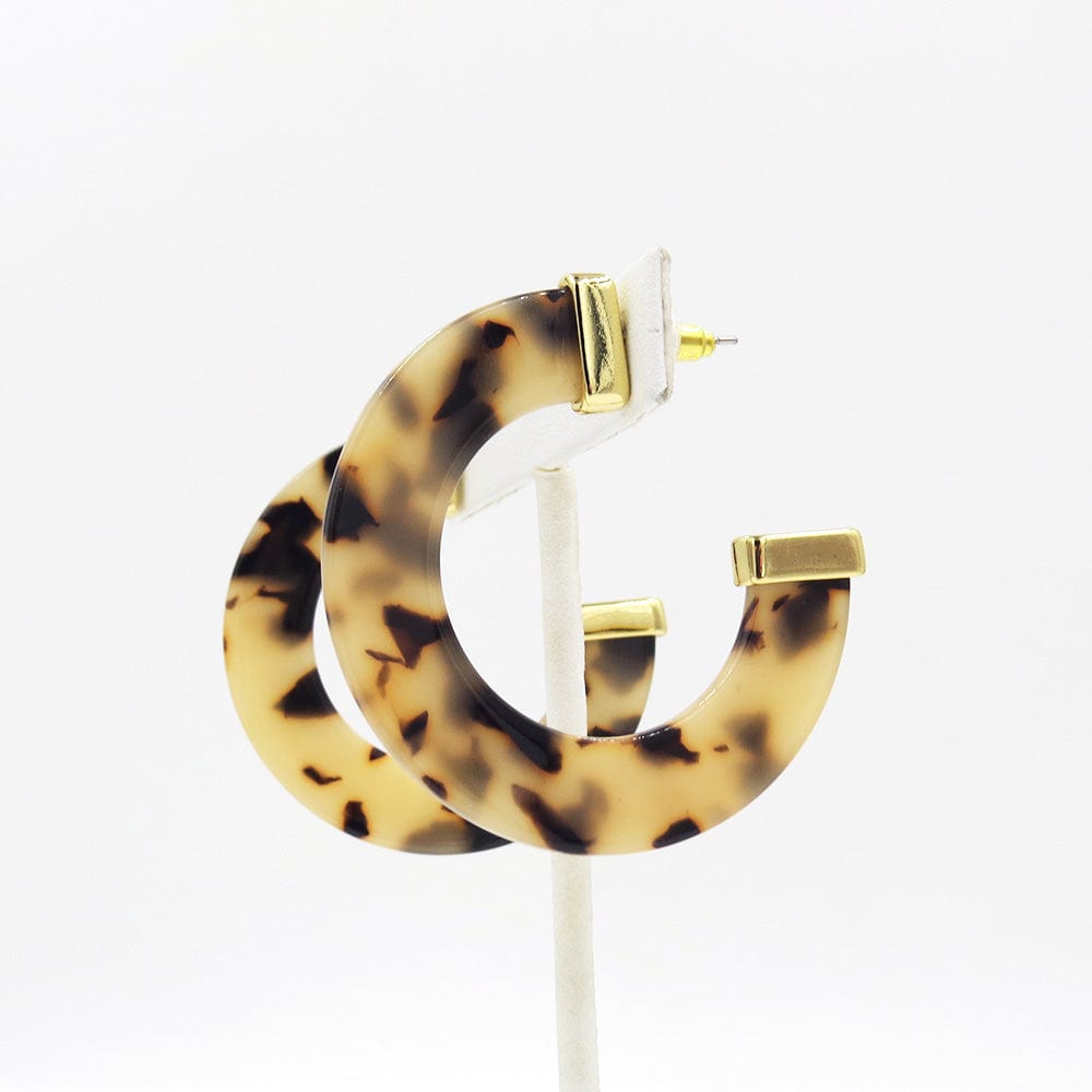 
                      
                        EAR-GPL HONEY TORTOISE CAP RESIN HOOP EARRING 50mm
                      
                    