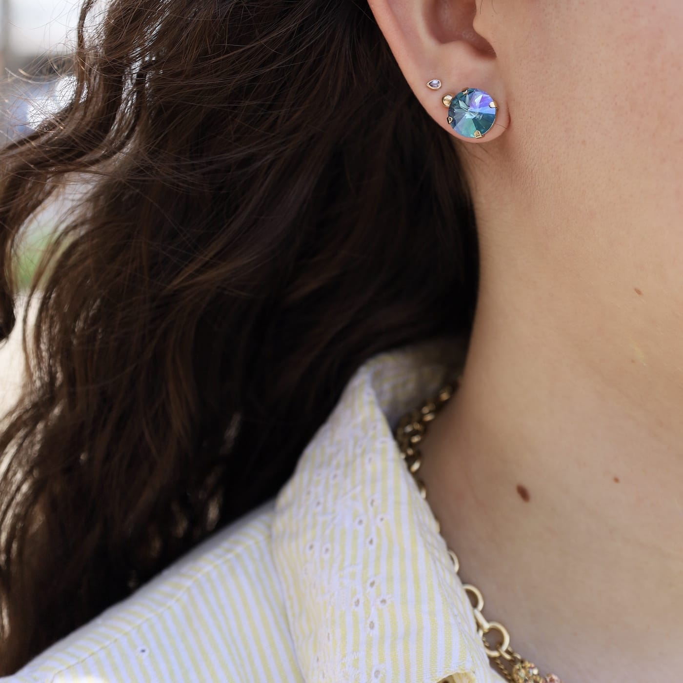 EAR-GPL Ice Blue Glimmer Candy Crush Basics Stud Earrings