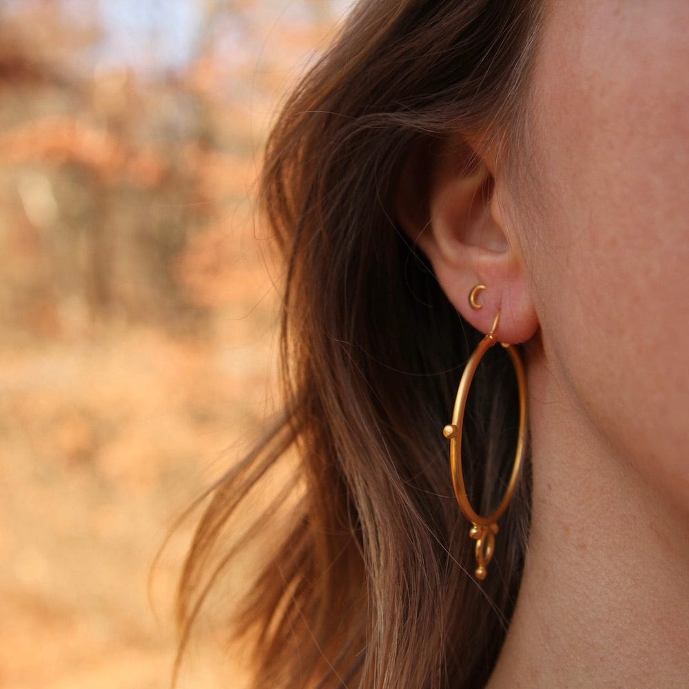 
                  
                    EAR-GPL Large Hoops with Ring and Balls - Gold Plated
                  
                