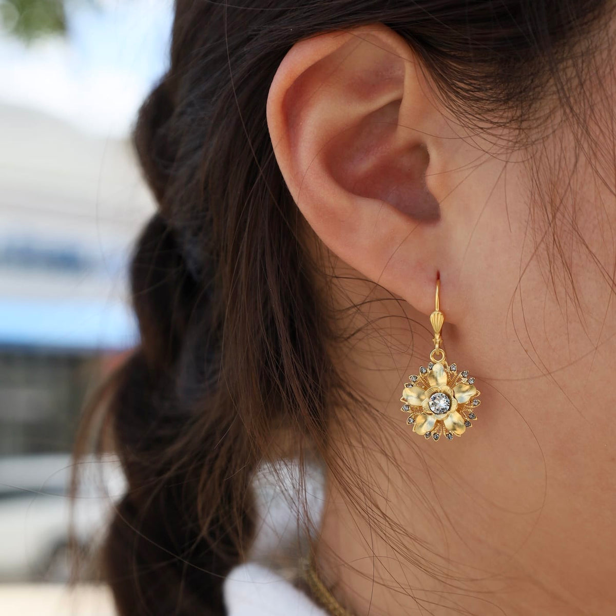 EAR-GPL Layered Petal Flower Crystal Earrings - Gold Plate
