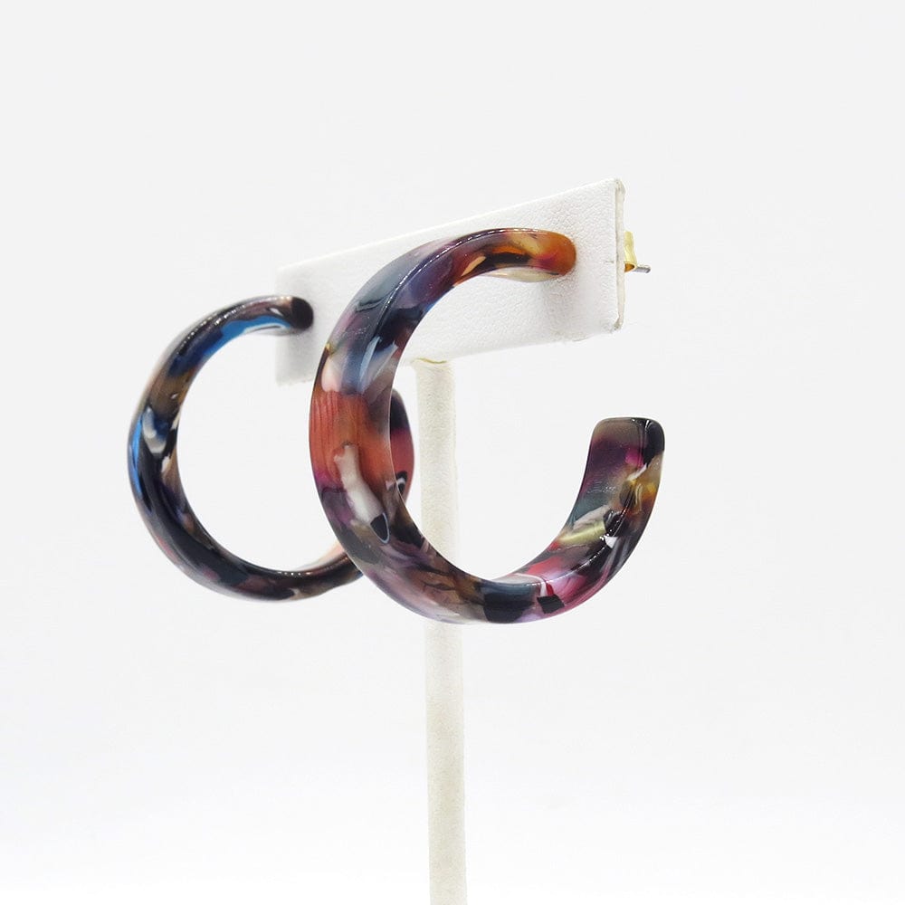 EAR-GPL LIGHT CONFETTI RESIN HOOP EARRING 38mm