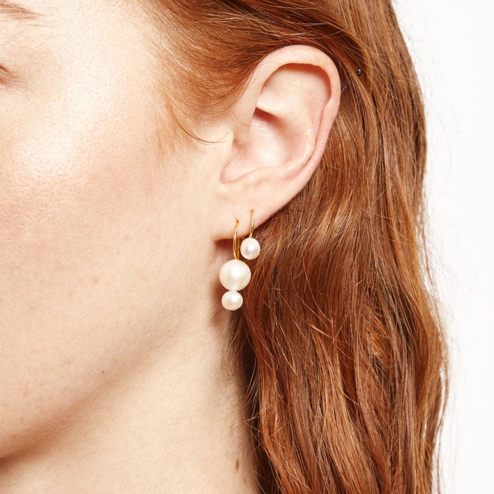 
                      
                        EAR-GPL Phoebe White Pearl Drop Earrings
                      
                    