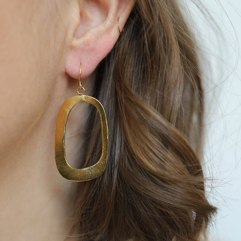 
                      
                        EAR-GPL Renee Oval Dangle Earring
                      
                    