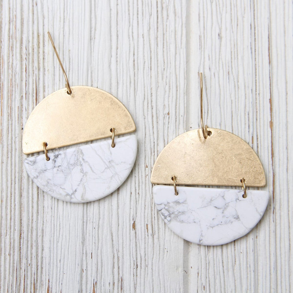 
                      
                        EAR-GPL Scout Stone Full Moon Earring - Howlite/Gold
                      
                    