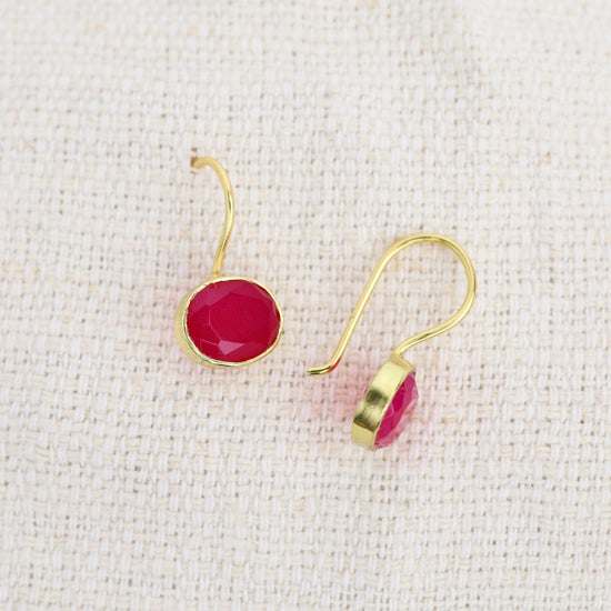 EAR-GPL Small Oval Pink Fuchsia Onyx Gold Earring