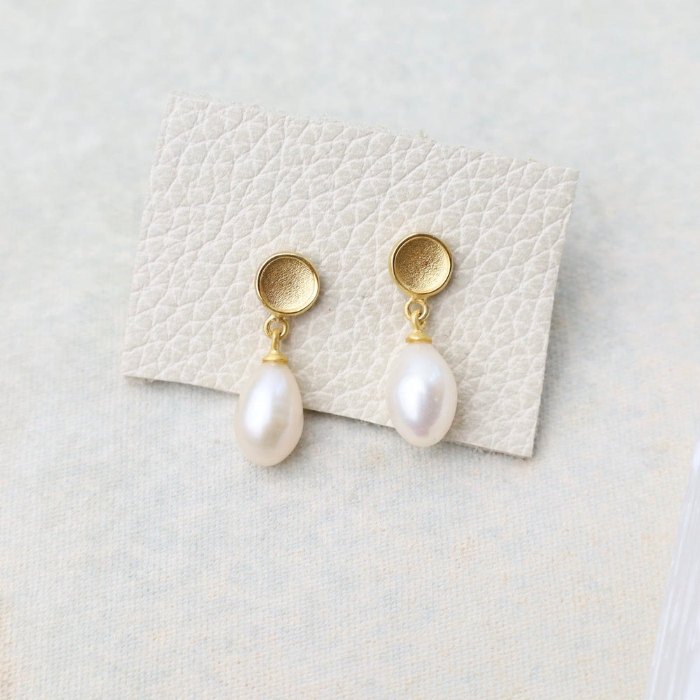 EAR-GPL Sun Drop Pearl Post Earrings