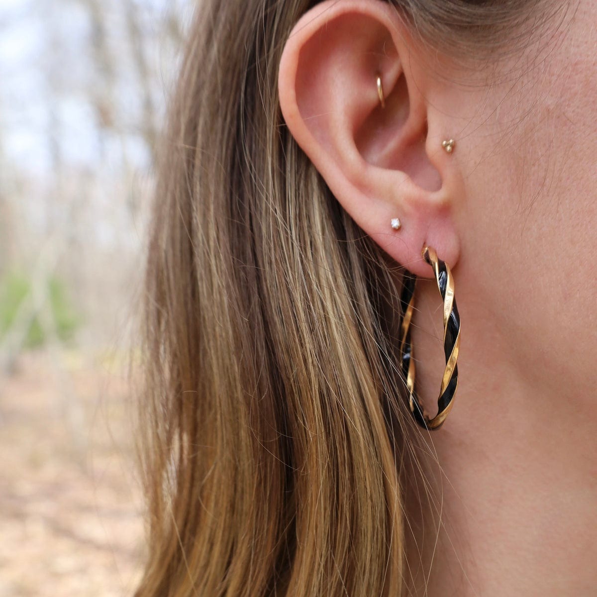 EAR-GPL TERRY BLACK // Two-tone twists hoop earrings - 18k