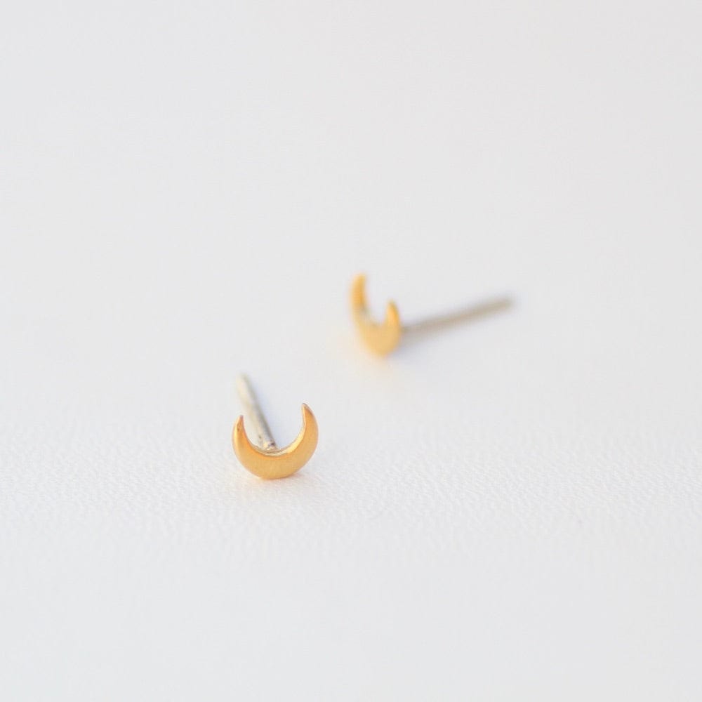 
                      
                        EAR-GPL Tiny Crescent Moon Studs - Gold Plate.
                      
                    