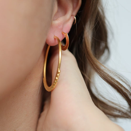EAR-GPL Tiny Wedge Hoop Earring - Gold Plated