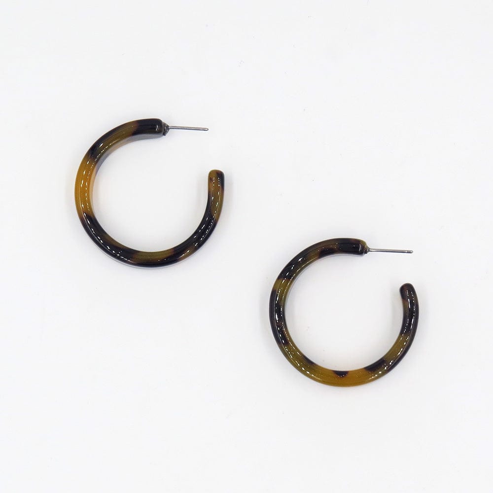 EAR-GPL TORTOISE RESIN HOOP EARRING