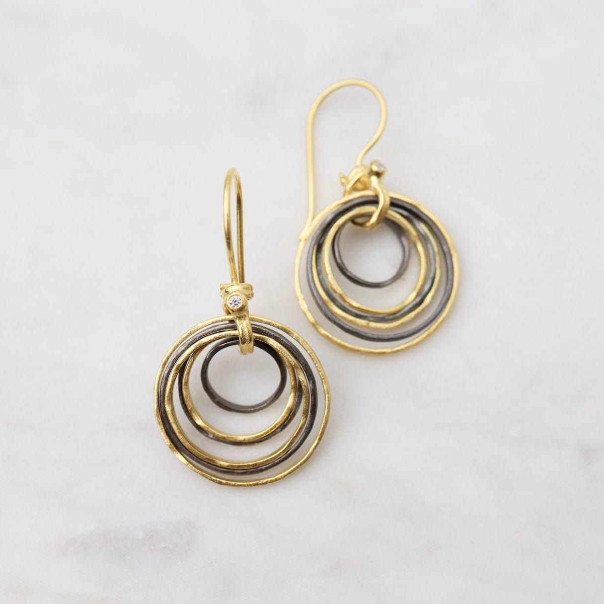 EAR-GPL Two Tone Earrings with 7 Hammered Rings