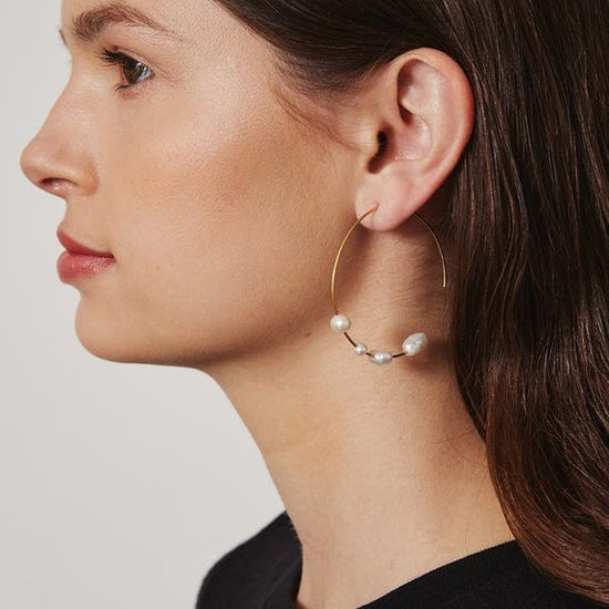 Load image into Gallery viewer, EAR-GPL White Pearl Gaia Hoops
