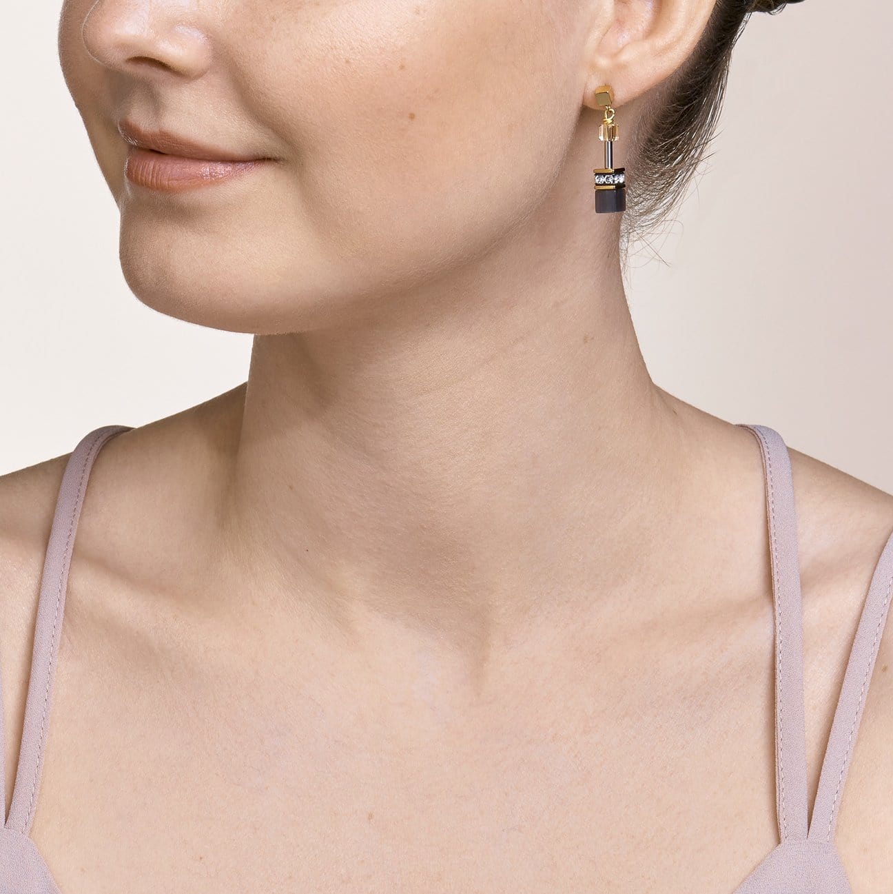 EAR Grey Gold Geo Cube Earring