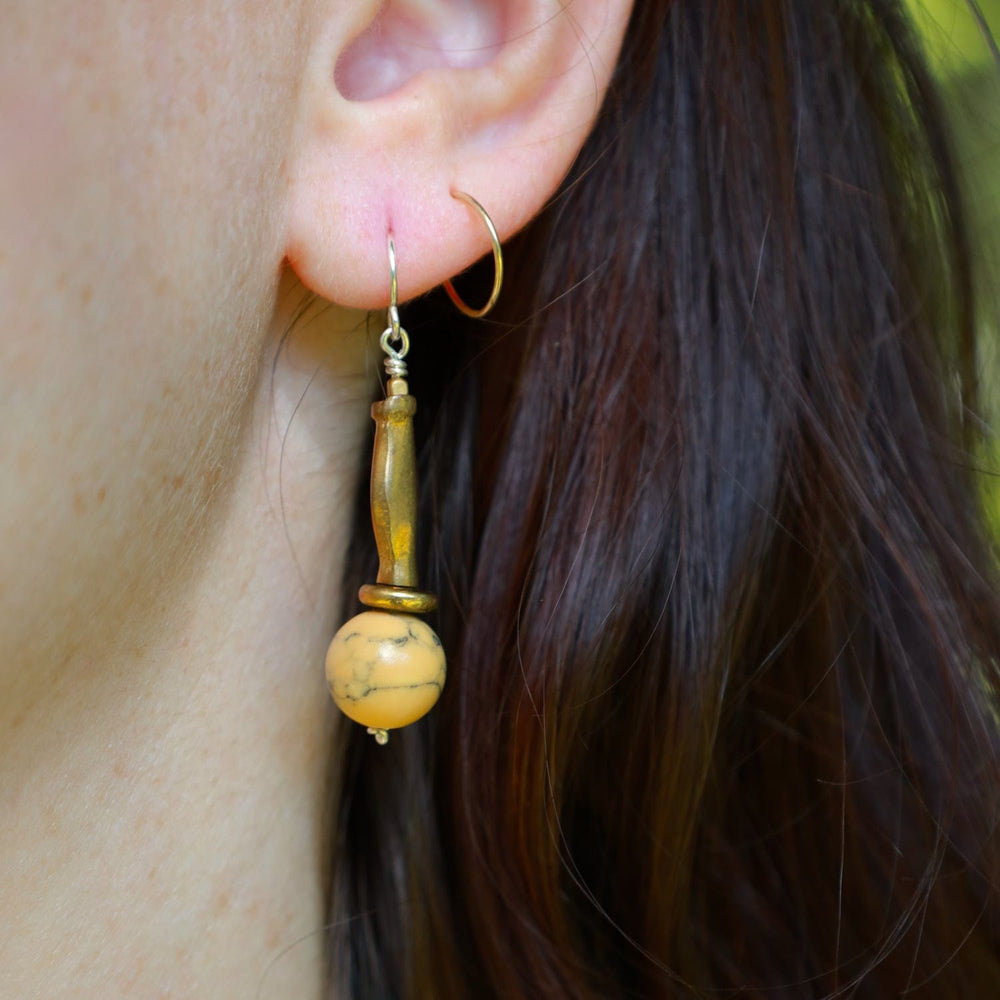 EAR Howlite Drop Earring