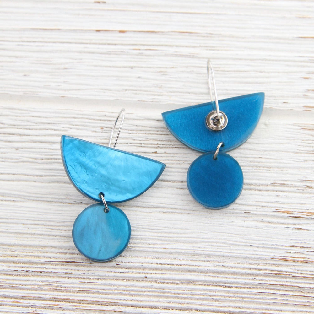 
                  
                    EAR-JM Aquarius 2 Piece Geometric Resin Earring
                  
                