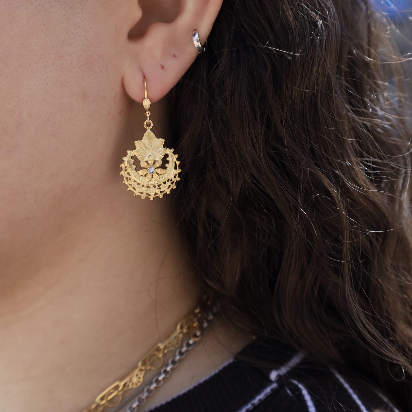 EAR-JM Crystal Leaf Flow Earrings