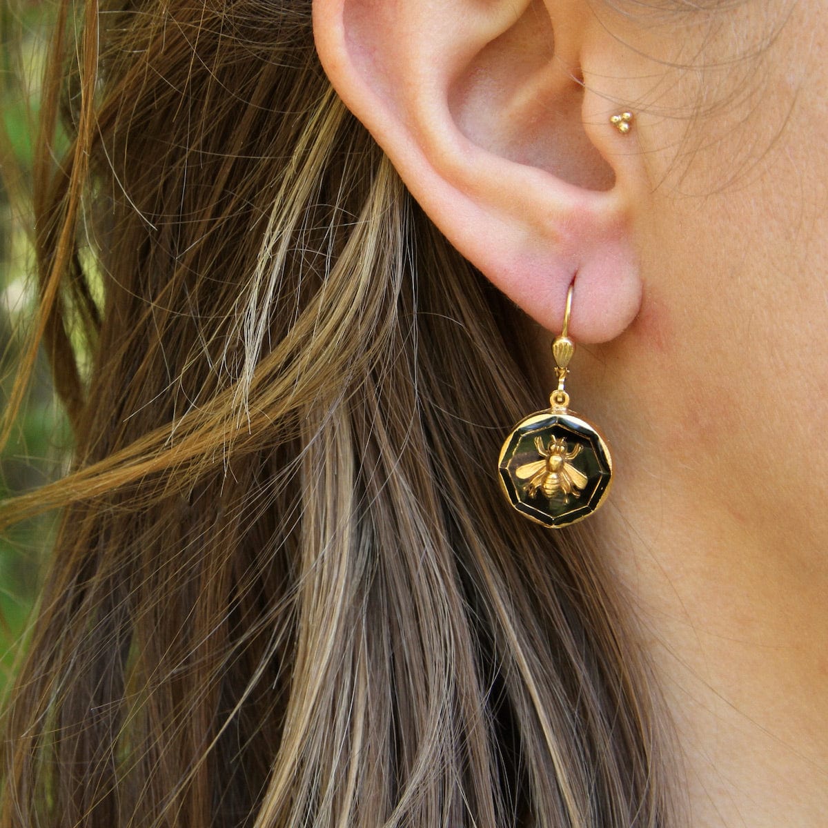 EAR-JM Enamel Bee Earring - Black