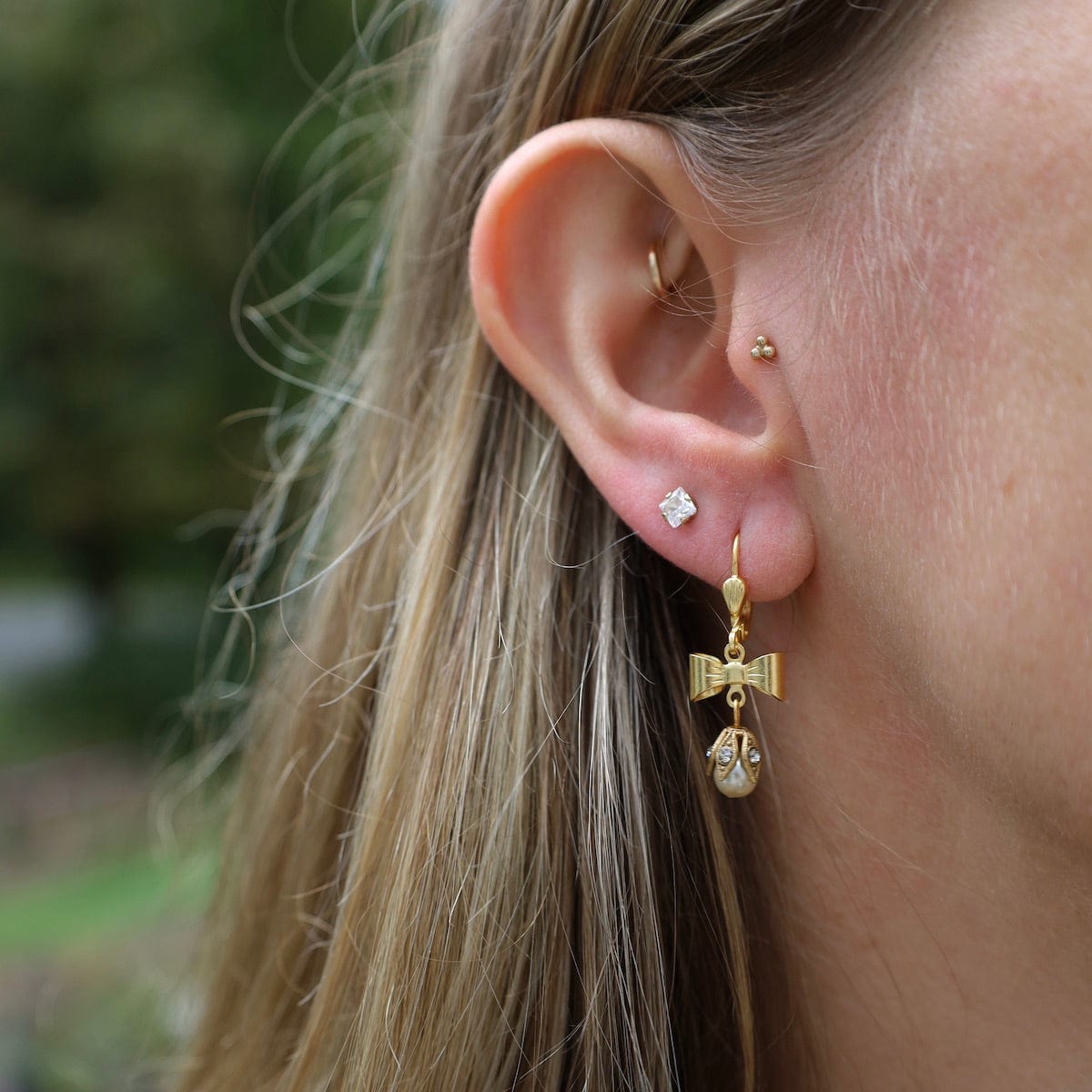 EAR-JM Gold Bow and Pearl Earrings