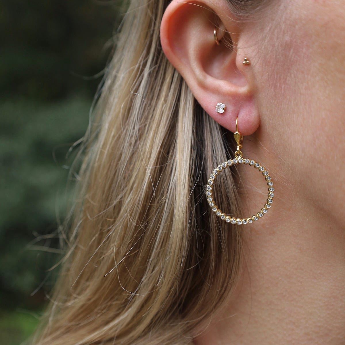 EAR-JM Gold Crystal Circle Earrings