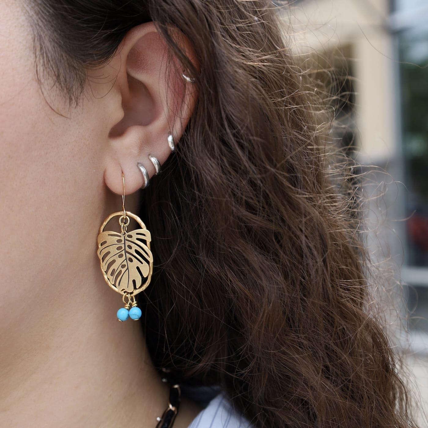 EAR-JM Gold Plated Leaf in Oval Hoop with Turquoise Earrings