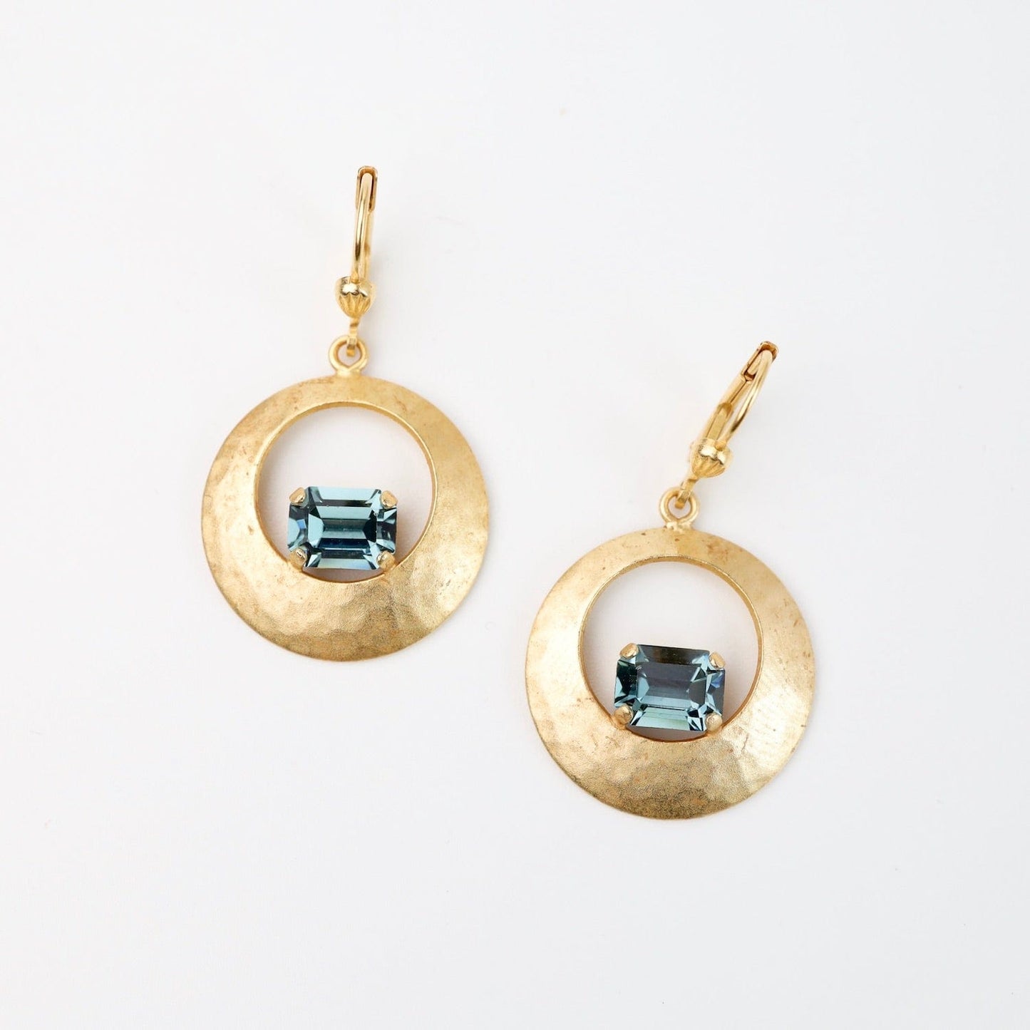 Load image into Gallery viewer, EAR-JM Hammered Disc with Indian Sapphire Crystal Earring
