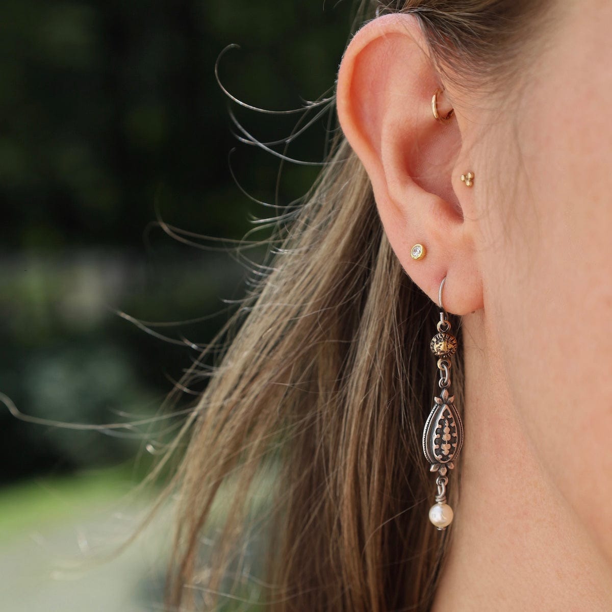 EAR-JM Long Mixed Metal With Pearl Earrings