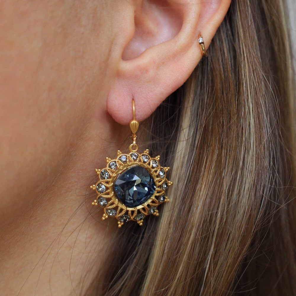 
                      
                        EAR-JM Midnight Crystal Starburst Earrings - Gold Plate
                      
                    