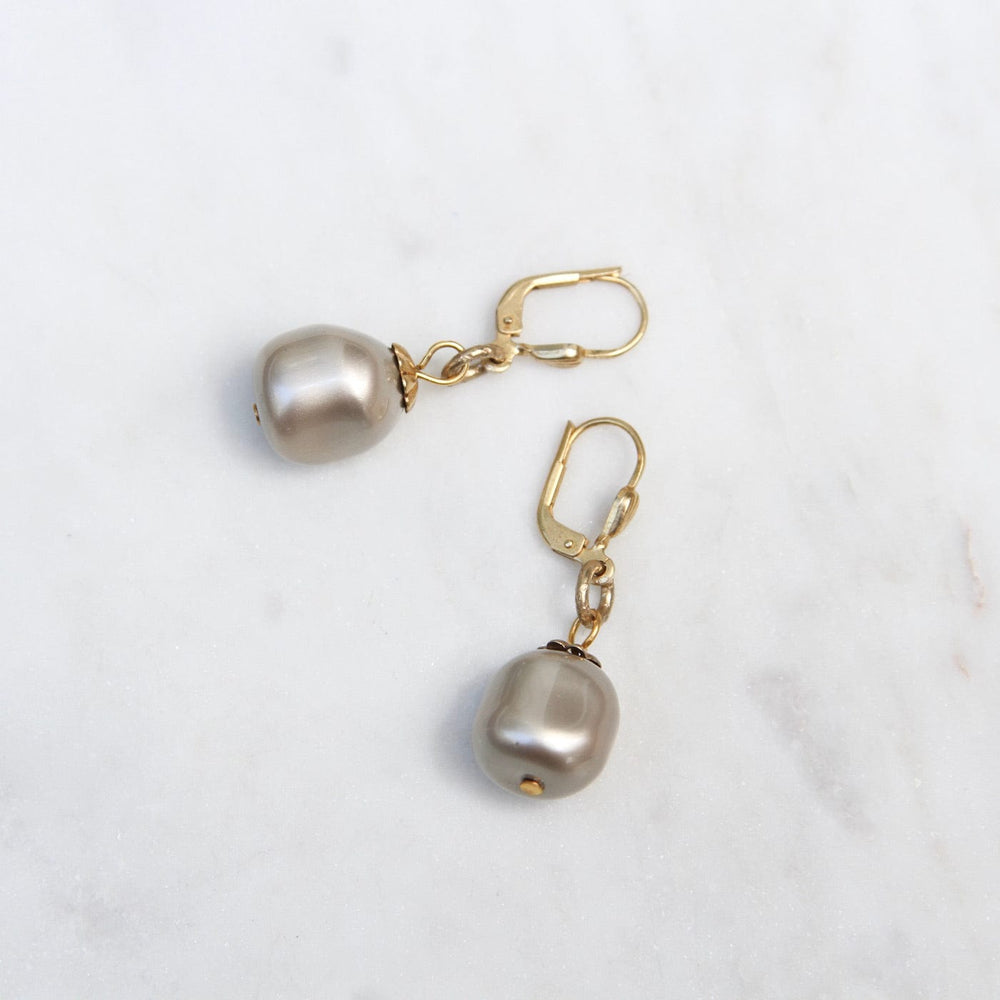 
                      
                        EAR-JM Pearl Earrings
                      
                    