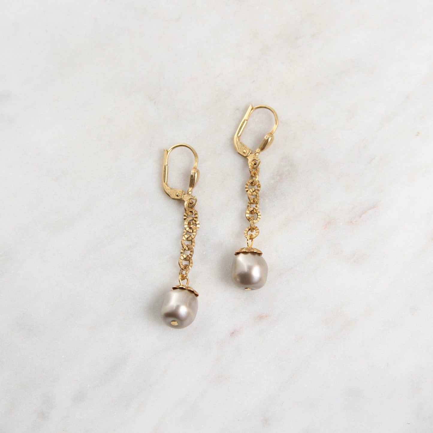 EAR-JM Pearl on Chain Drop Earring - Gold Plate