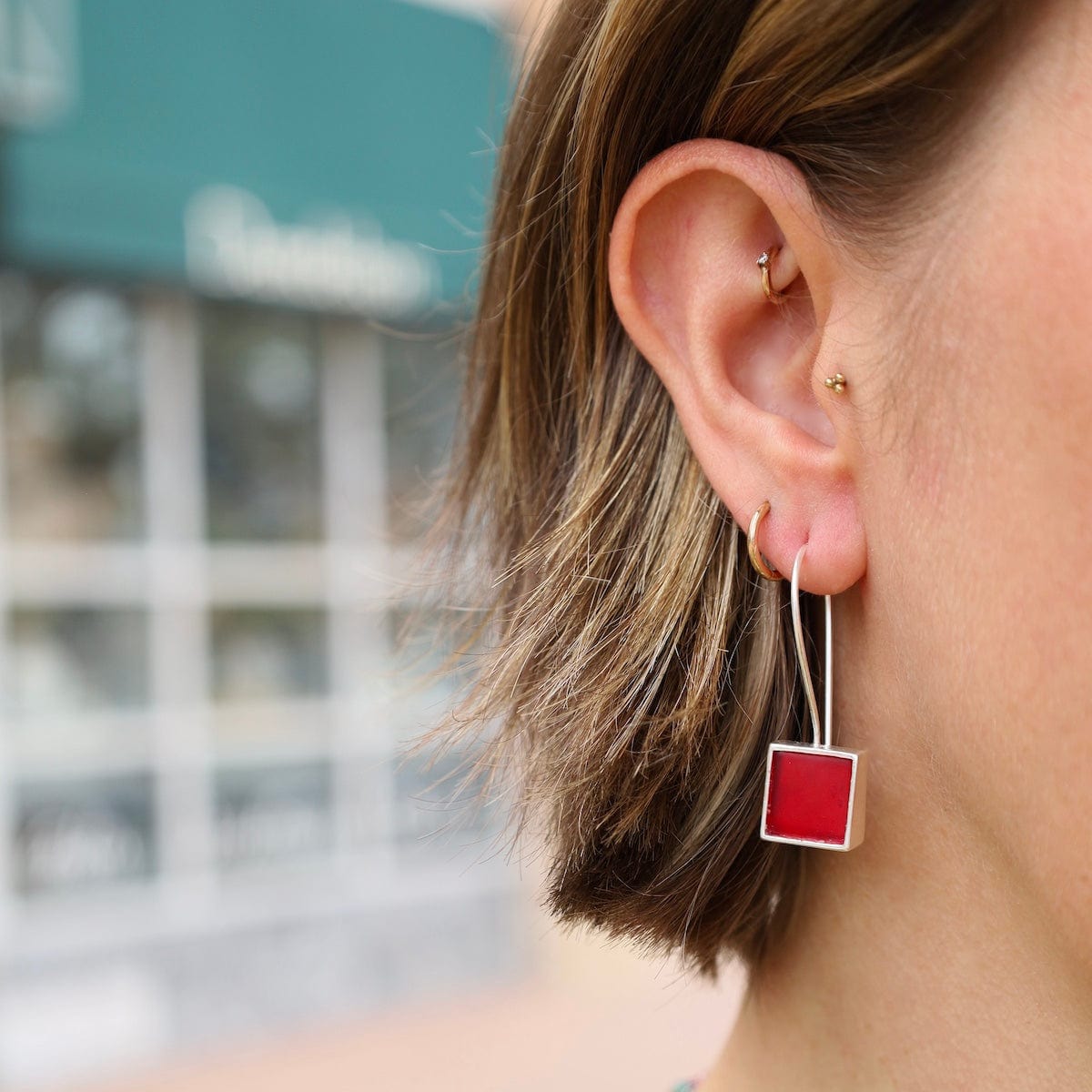 EAR-JM Red Square Resin & Shell  Earrings