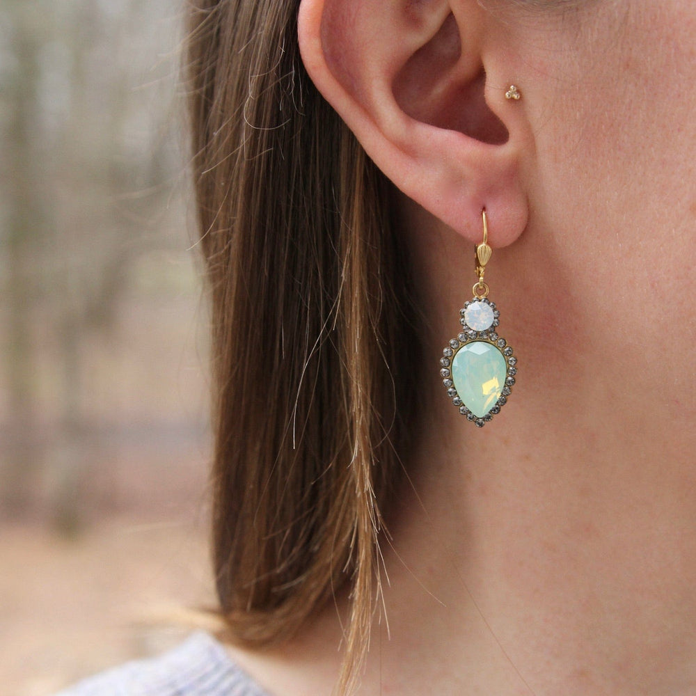 
                      
                        EAR-JM Regalia Drop earrings - Sea Opal - Gold plate
                      
                    