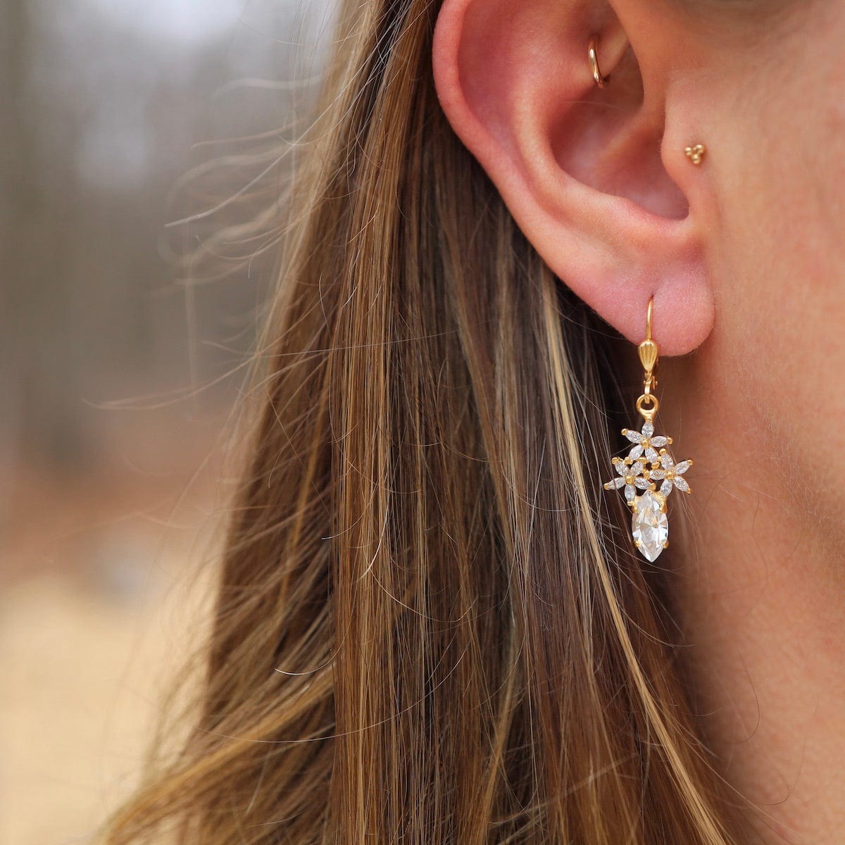 EAR-JM Rhinestone Flower and Clear Crystal Earrings - Gold Plate