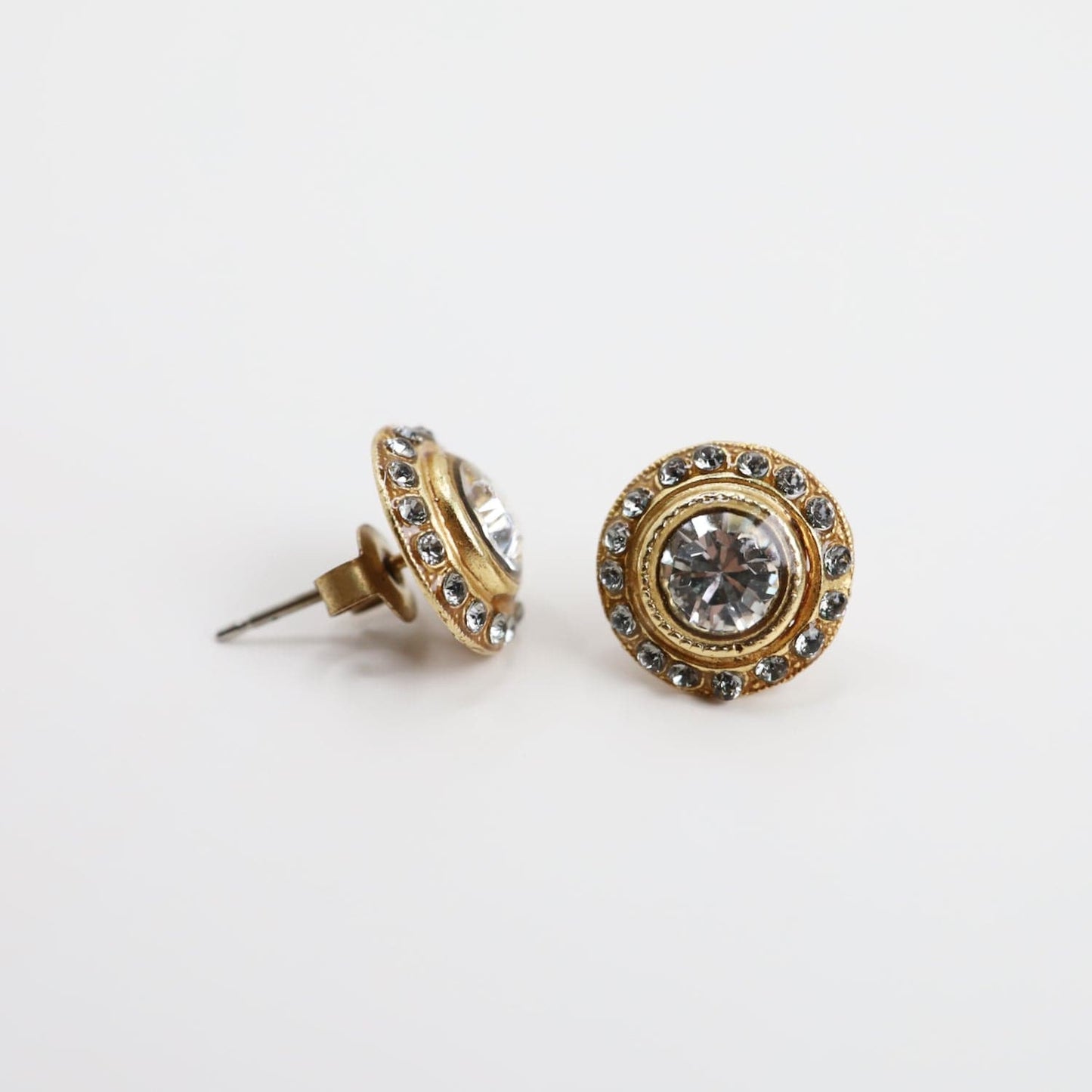 Load image into Gallery viewer, EAR-JM Round Clear Rhinestone Stud Earring
